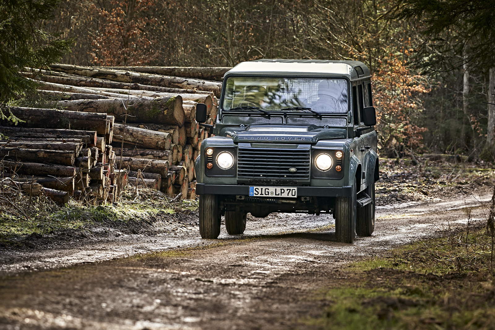 Land Rover Defender